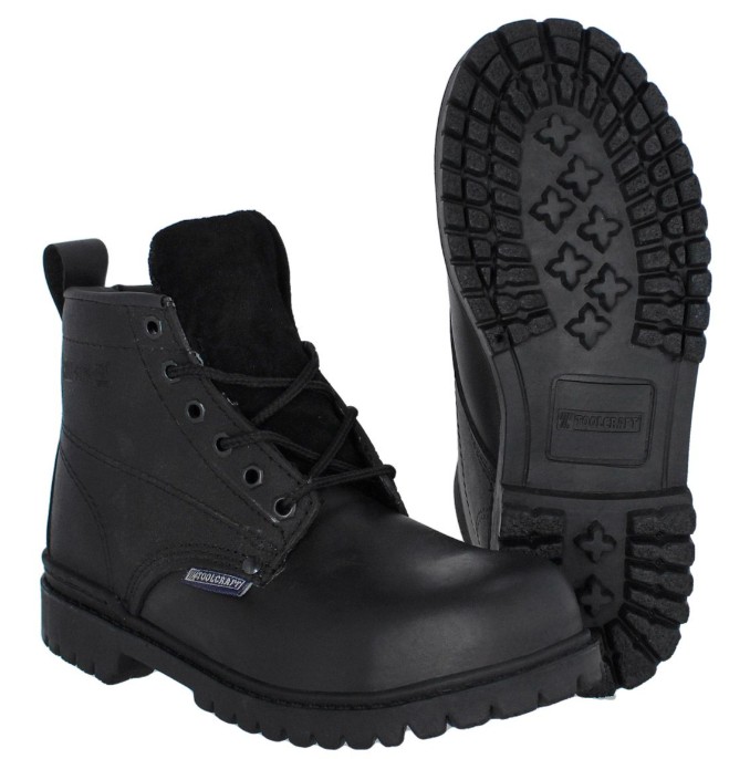 BOTA DE PIEL CON CASQUILLO # 8