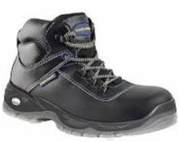 [TC5858] BOTA PREMIUM CON CASQUILLO # 91/2 COLOR NEGRO        